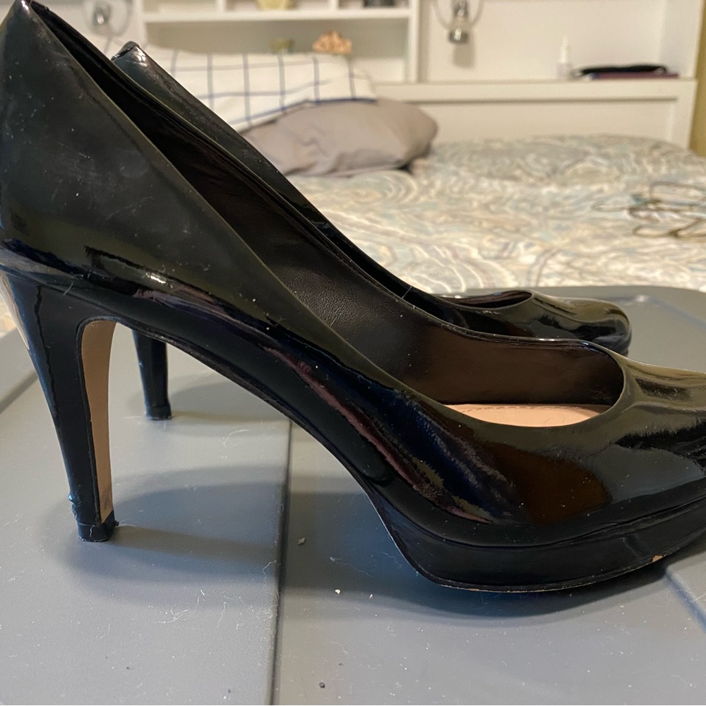 Black patent leather 3” heels - 7M